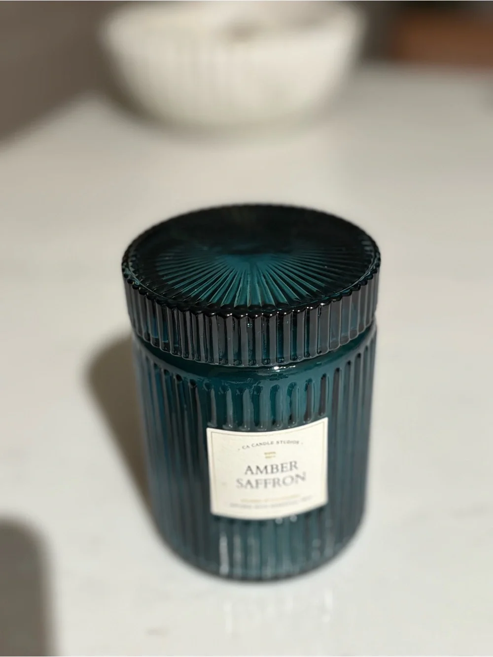 Leoben Company Amber Saffron Scented Candle 9.2 Oz